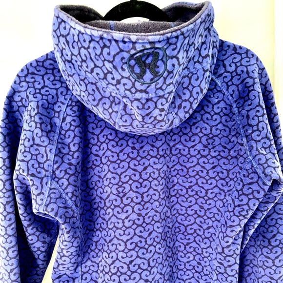 Scuba hoodie ( thick and warm) - Picture 2 of 4